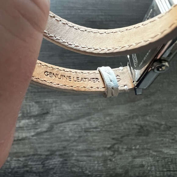 Coach double strap wrist watch - Picture 3 of 4